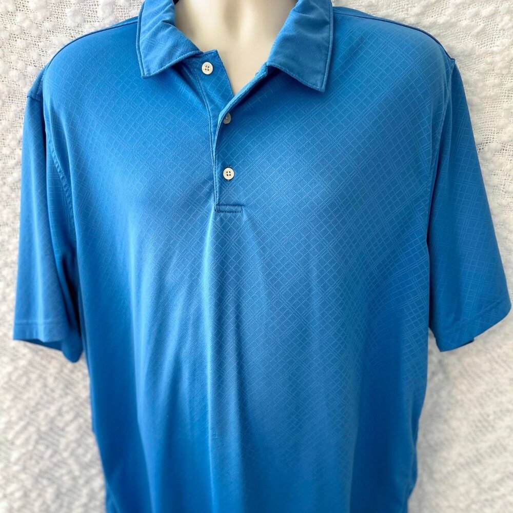 Men's Blue PGA Tour Golf Top is Gently Worn and has a few minor snags